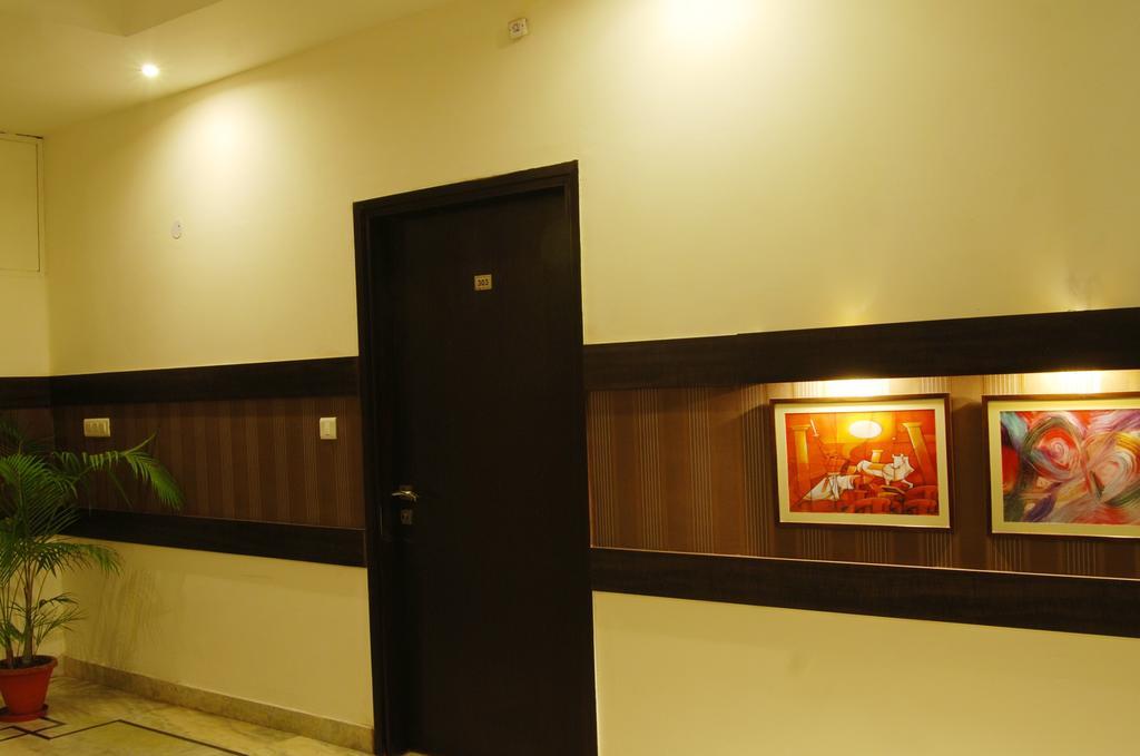 鹿公园酒店 新德里 外观 照片